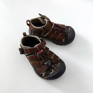 Keen Kids Newport H2 Brown Size 8